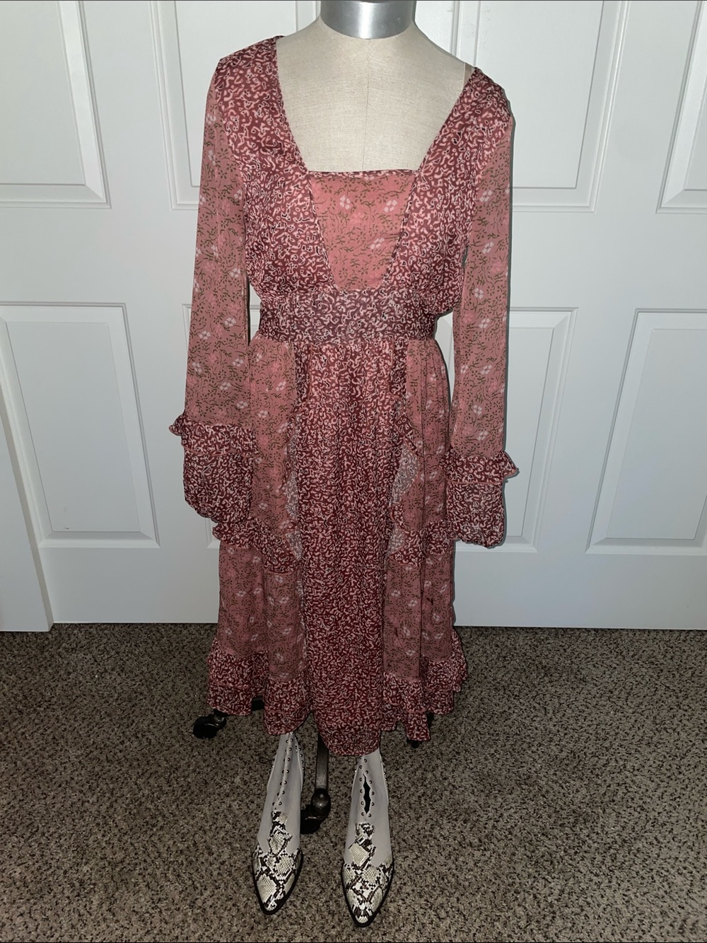 BOHME Bohemian Floral Square-Neck Long Sleeve Dress in Dusty Rose Sz S
